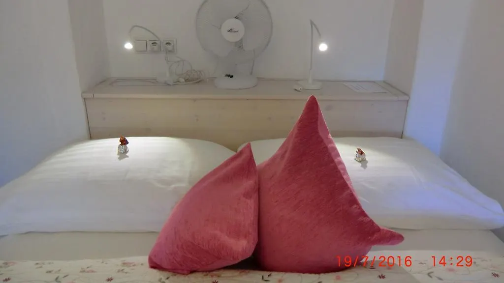 Appartement-İnnsbruck 0*, İnnsbruck Avusturya